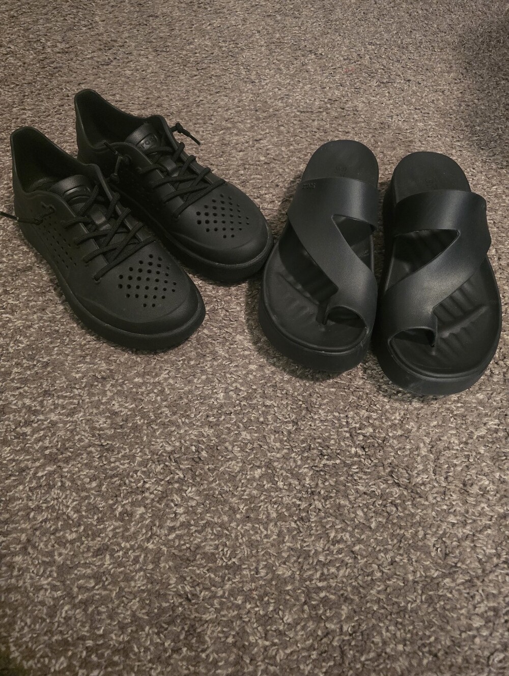 CROCS